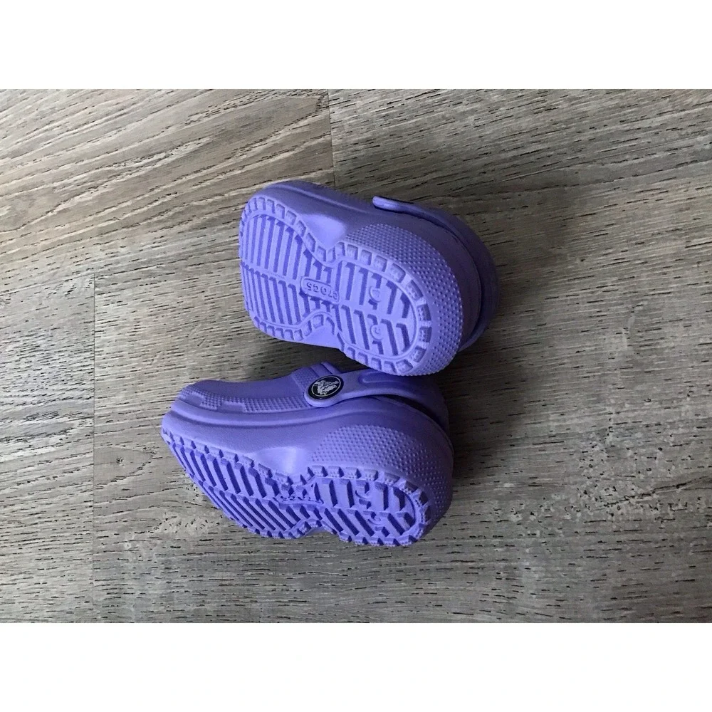 Crocs Unisex Kid's Size C4 Classic Lined Clog Lilac - US Kid's Slip On Shoes